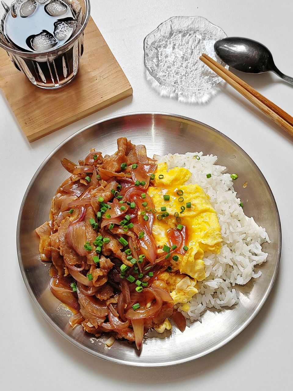 厨房小白必做9710分钟解锁日式肥牛饭 #一人食吃什么# 配料:半个