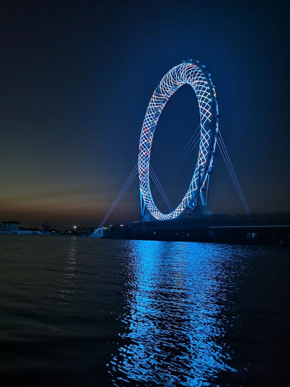 潍坊欢乐海|渤海之眼 99渤海之眼摩天轮 95下午6:30左右亮灯