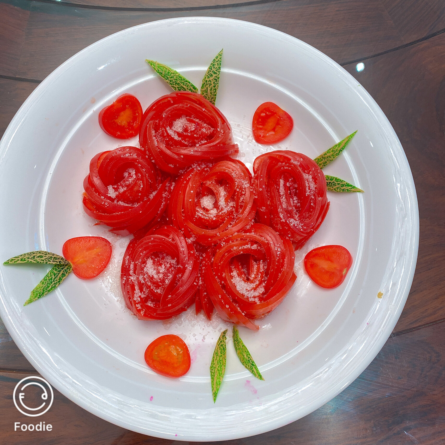 创意水果拼盘! 哈密瓜77火龙果77芹菜叶制作葡萄!番茄做玫瑰花!