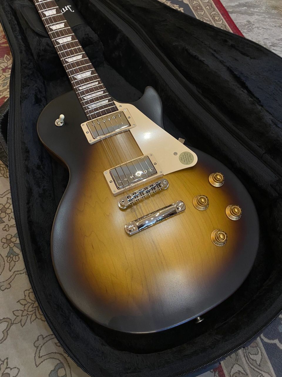 最亲民的gibson -tribute 系列 gibson les paul tribute -tobacco