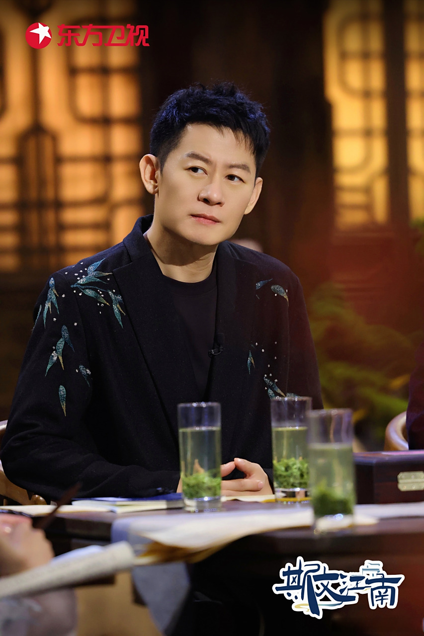 李健在狂飙中的分寸感没想到演员李健会做客斯文江南耶,他真的是一个