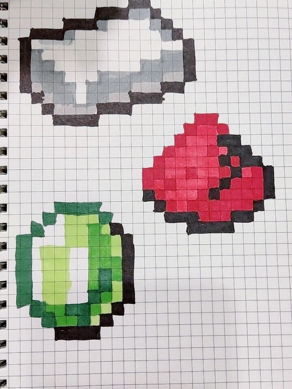 我的世界矿物篇像素画临摹 我的世界矿物的铁定,红石,绿宝石像素画 此