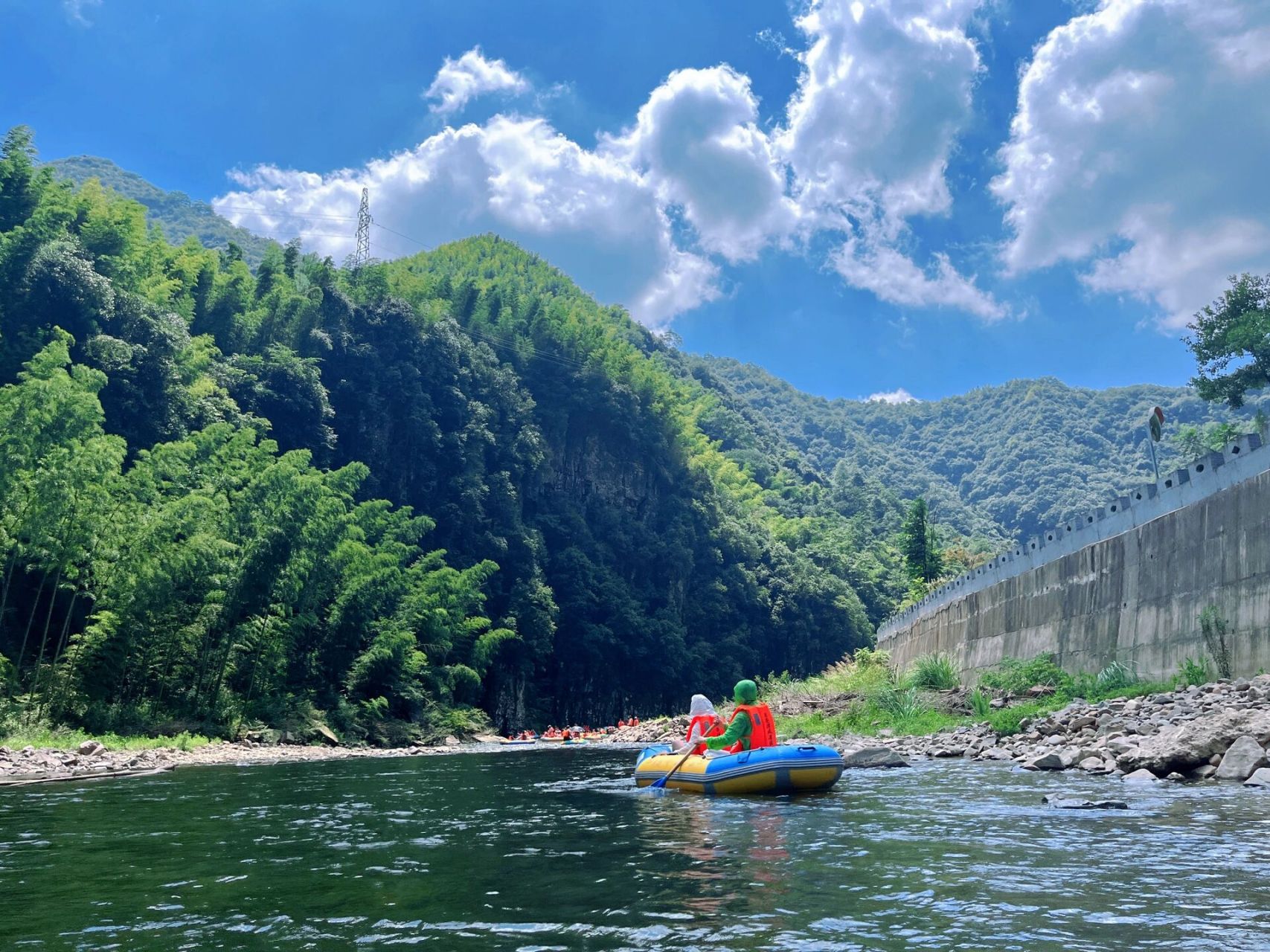 宣城月亮湾 南京出发,两天一夜 住的当地民宿山景房 鱼鳞靶打卡了,皮