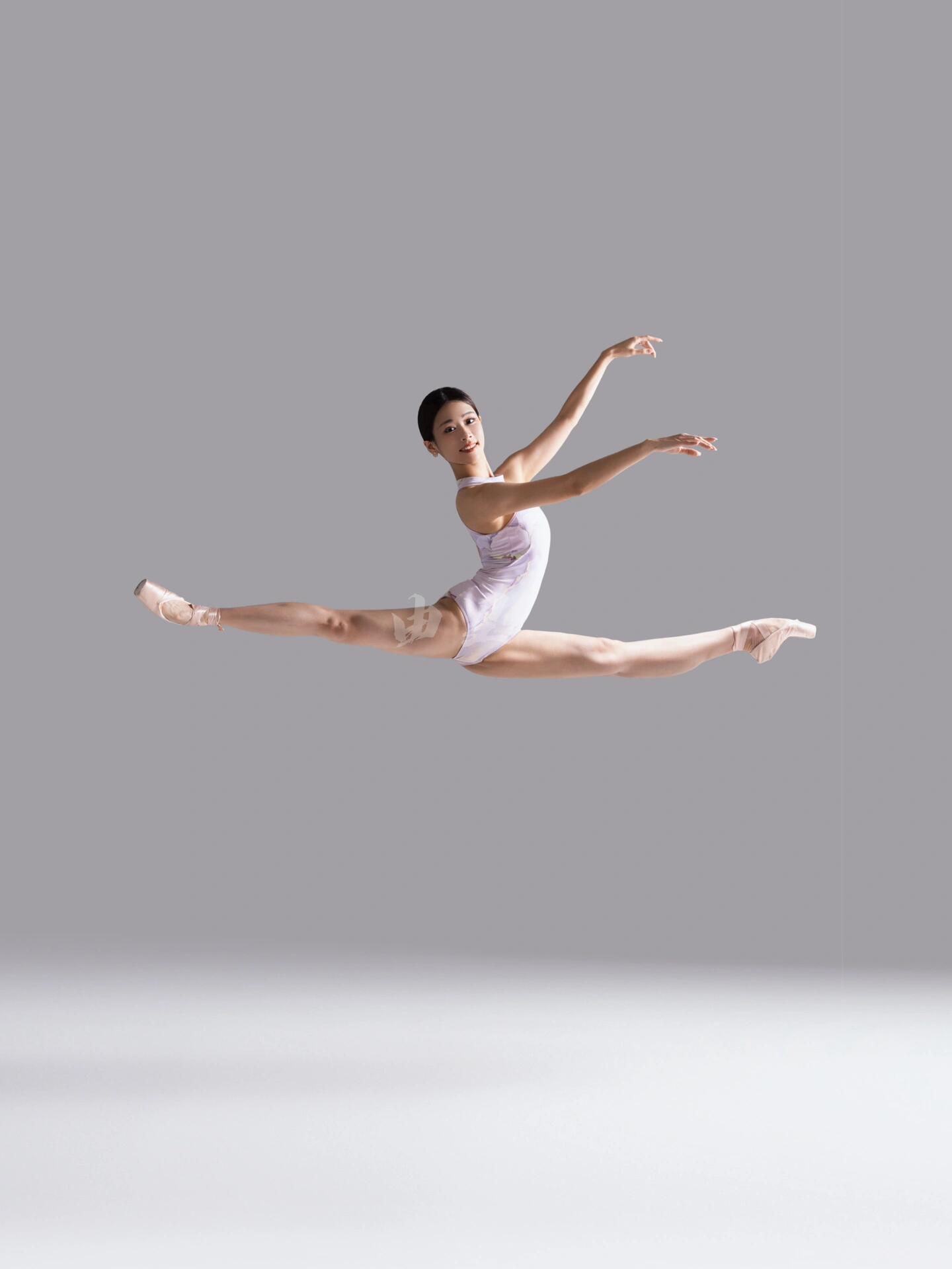 用舞蹈写真来记录自己的成长和对芭蕾的热爱 芭蕾舞姿参考 #芭蕾女孩