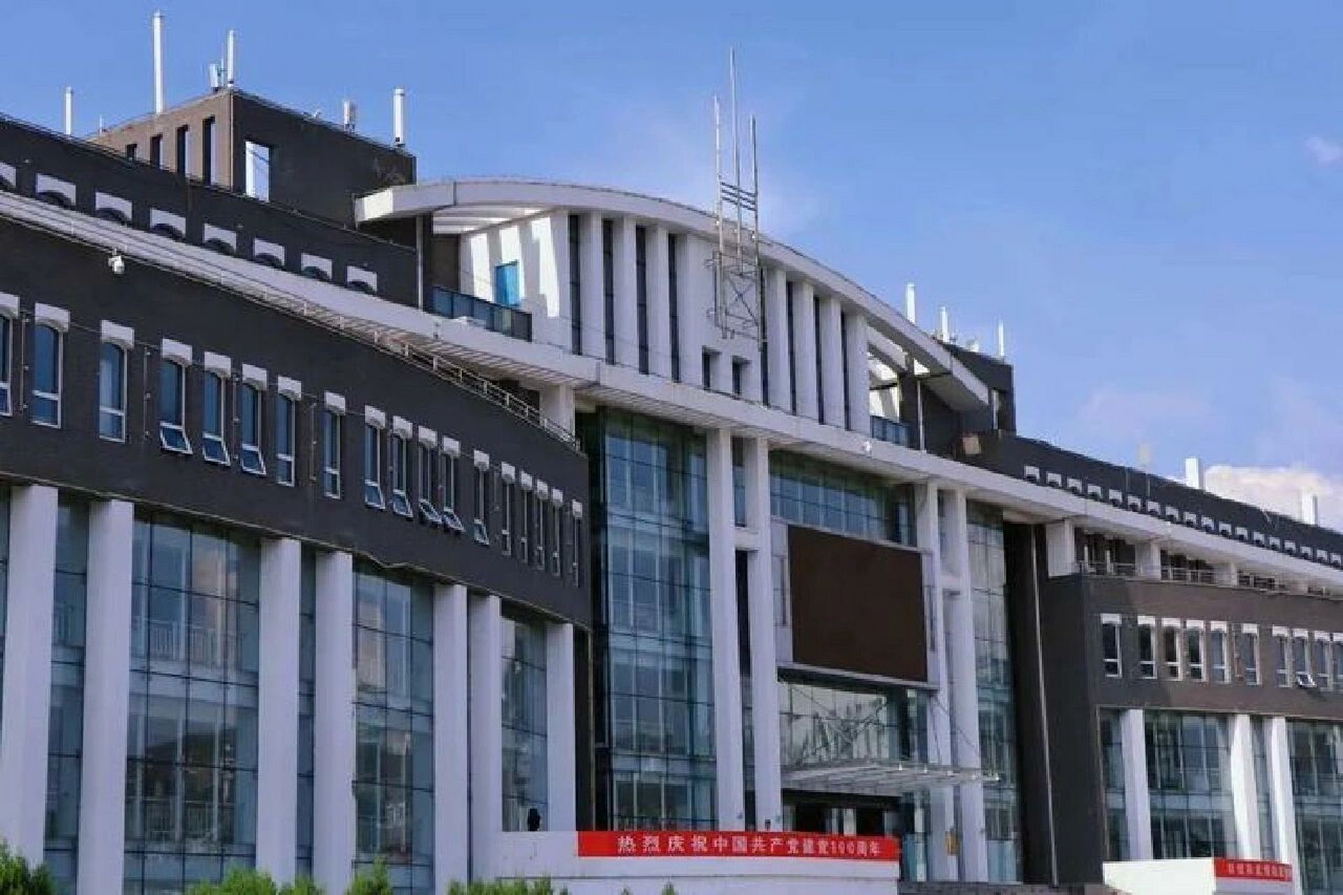 山西省吕梁学院图片