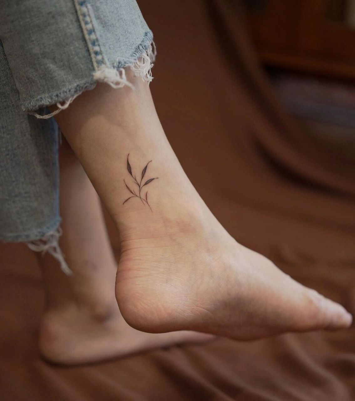 91脚踝纹身 叶子脚踝纹身,女生脚踝小纹身图案