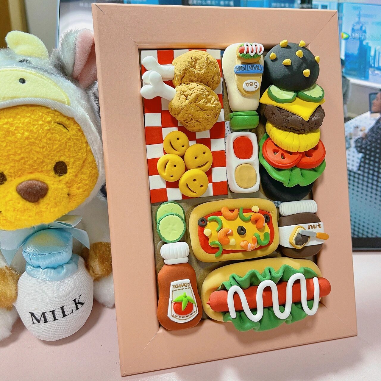 粘土相框61高热量美食之炸鸡汉堡92附细节图 材料:超轻粘土 近期