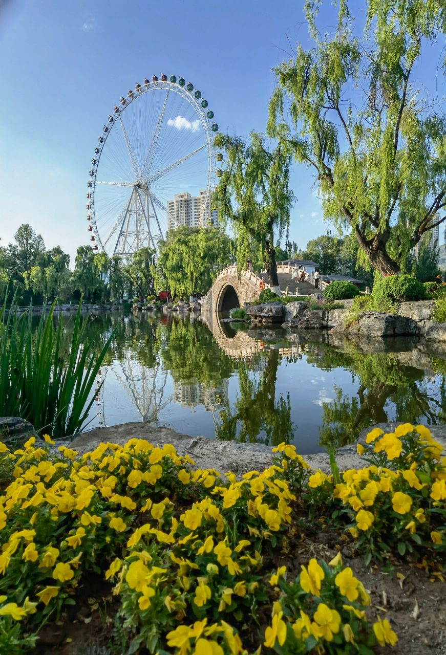 游览西宁市人民公园 6月26日下午从贵阳到达西宁,第一站游览西宁市