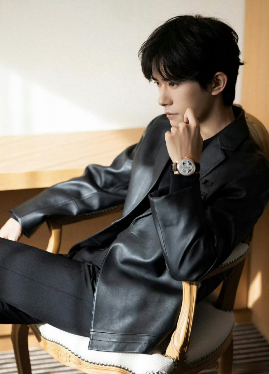 易烊千玺工作室放饭了 易烊千玺现在应该是整个00生里咖位最大的了吧