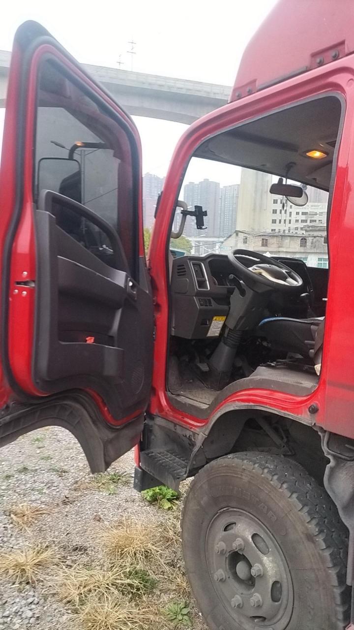 21年早产现代宏图4.2米货箱喜欢赶快了56800开走