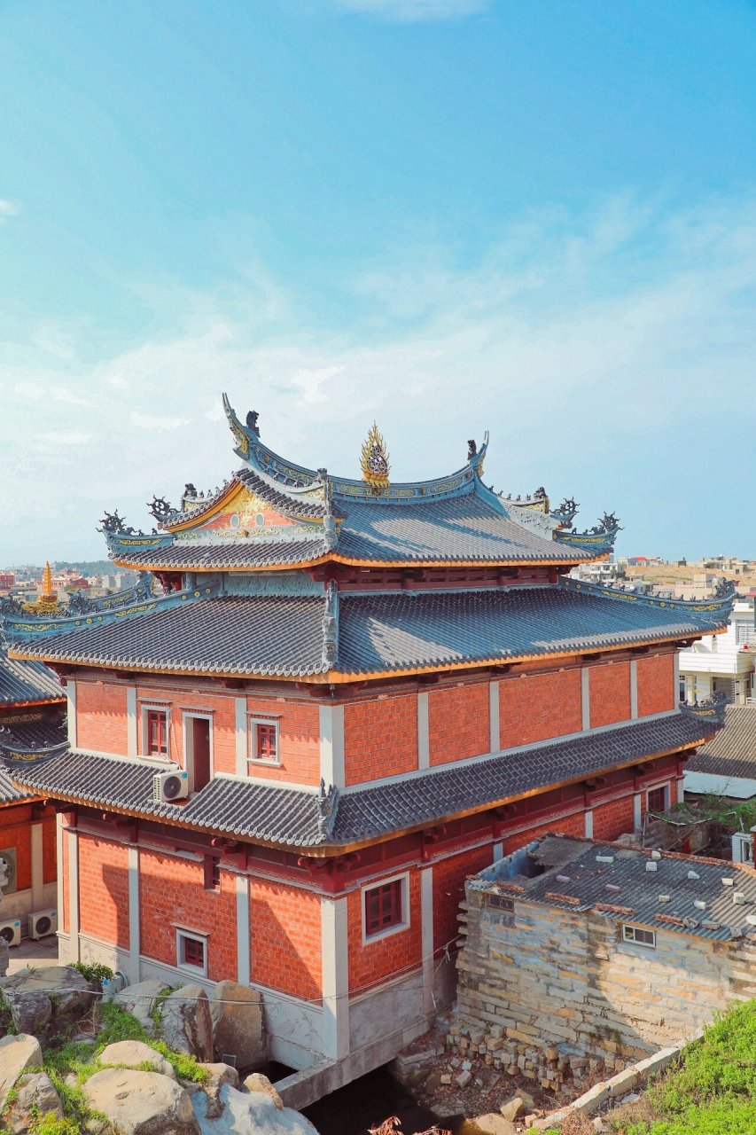 古城附排雷攻略 从地图上搜索崇武古城,跳出来的一般是崇武古城风景区