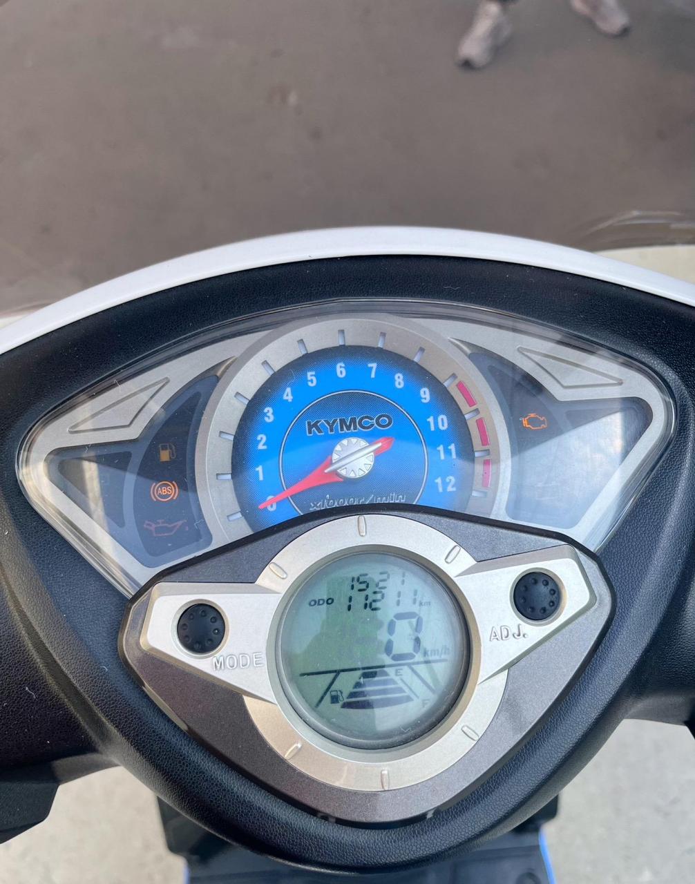 光阳弯道情人150kcc转让,4气门 ,前后abs,改装雷霆王减震,双led大灯