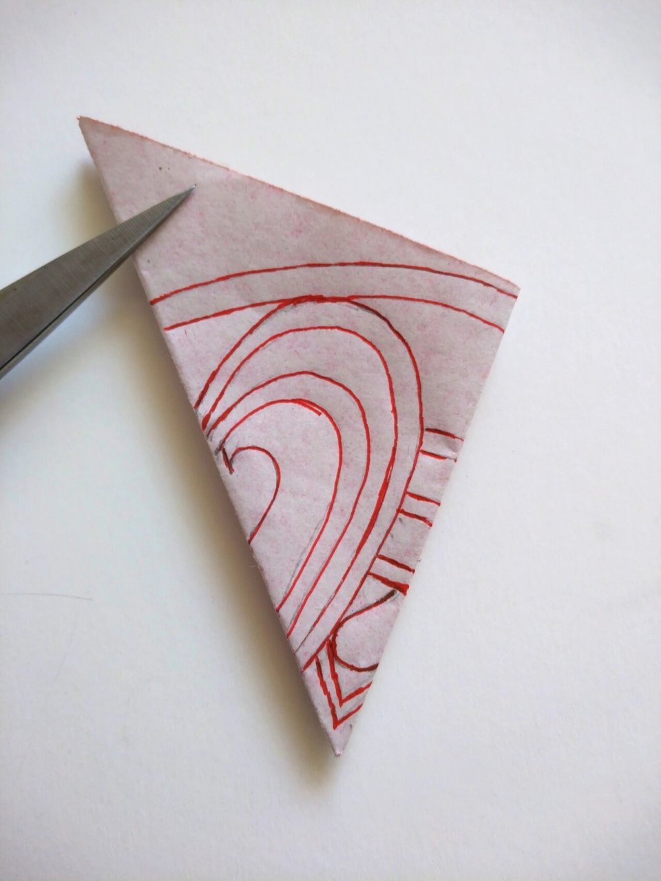 四角折剪,简易的儿童手工剪纸【附教程】 剪纸是一件能让人心静下来的