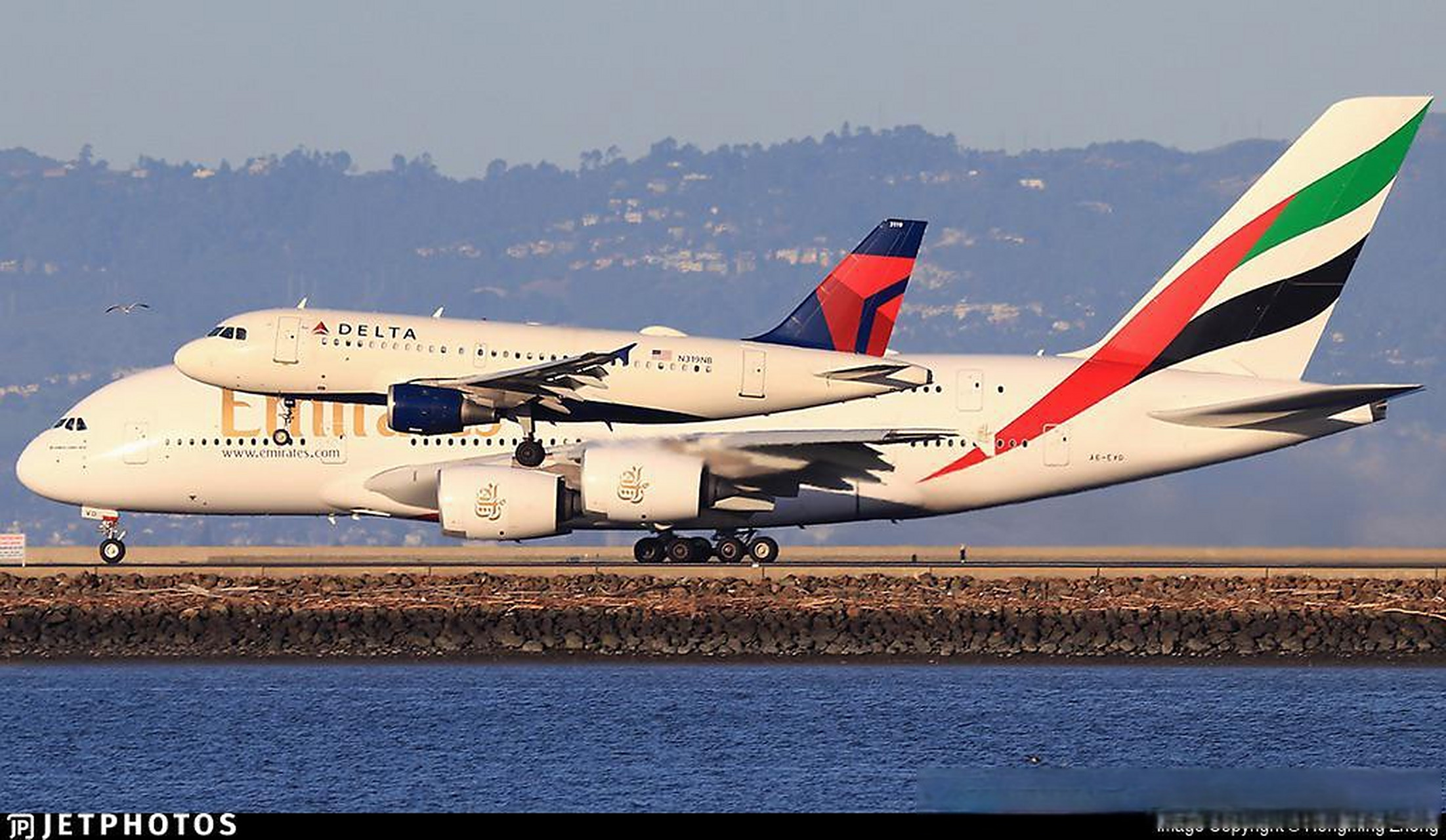 a319和a380尺寸对比