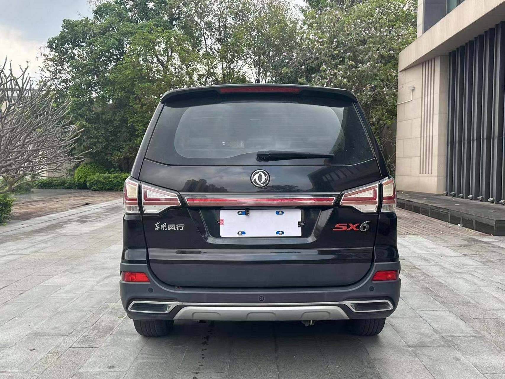 17年东风风行sx6,七座商务车,1.