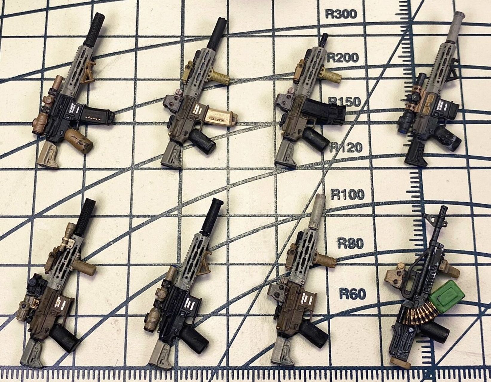 乐高人仔比例,平均长度3-4cm.一部分客订和自留展示.