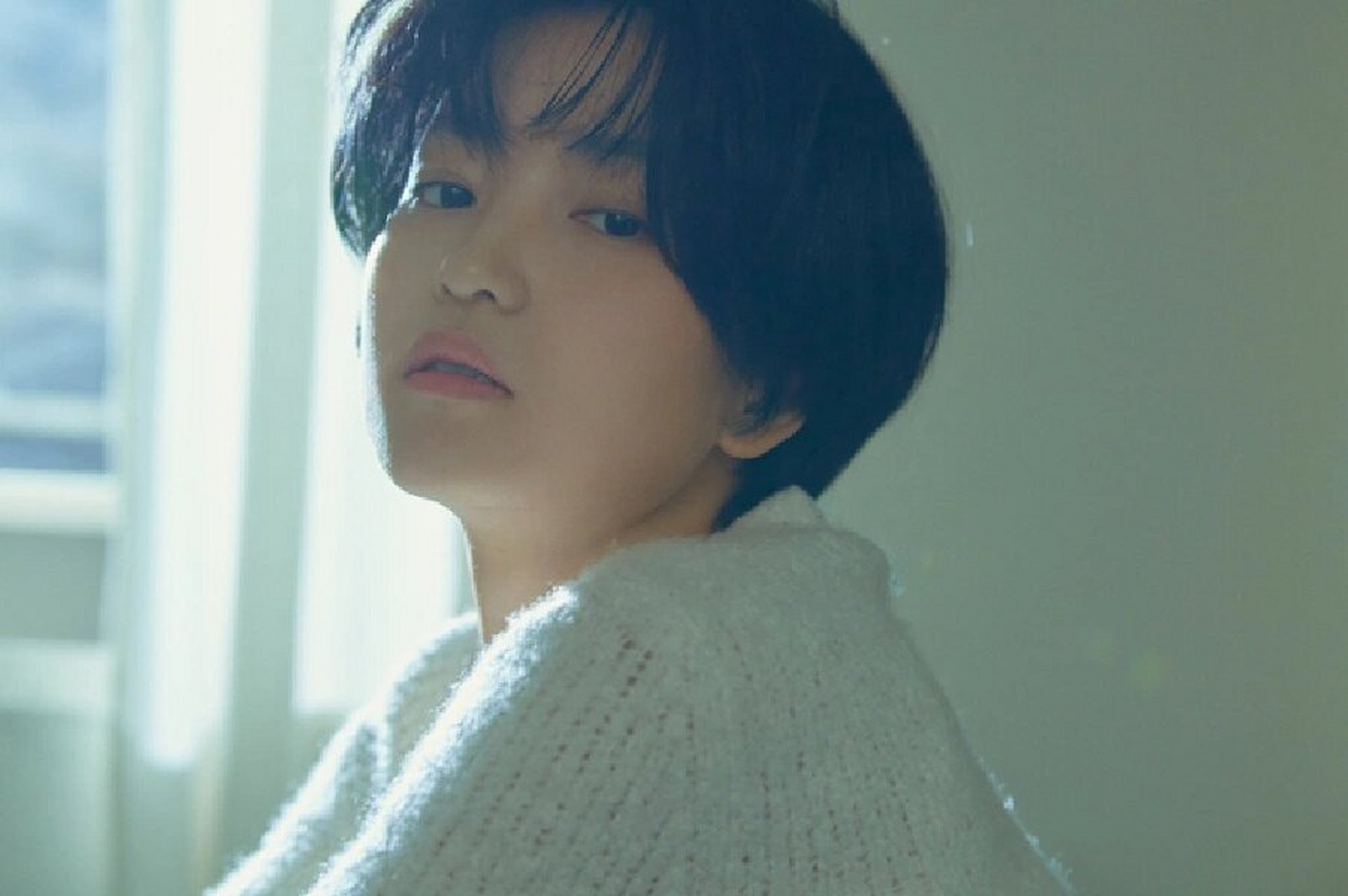 金泰梨最新写真,超短发与她的适配度?