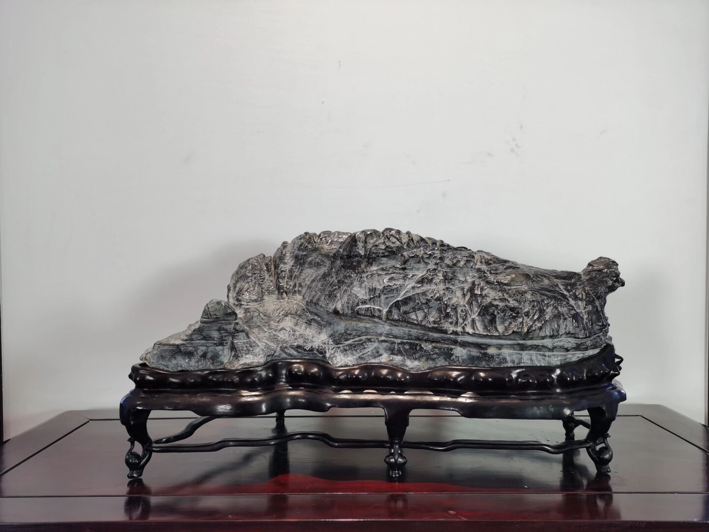 灵璧石是安徽省灵璧县的特产,是国家地理标志产品