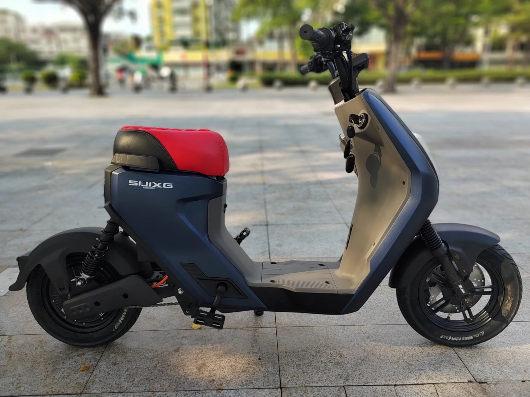 四季星最新款ut1电动车,整车活动来袭 全新四季星ut1,蓝色,本田同款