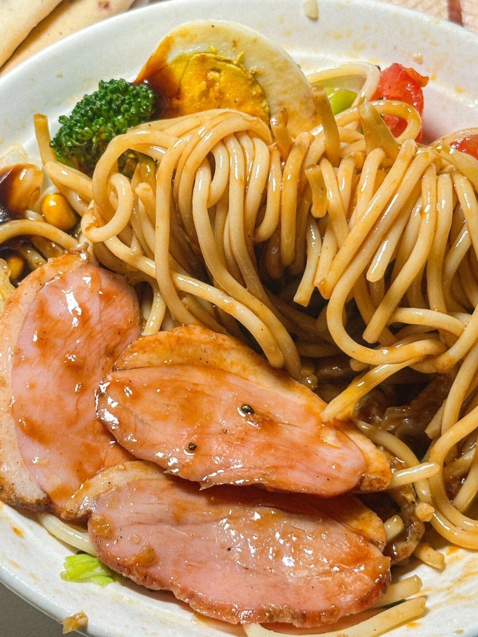 鸭胸肉意面沙拉77榴莲蛋黄酥奥利奥手指麻薯77草莓威化77燃脂