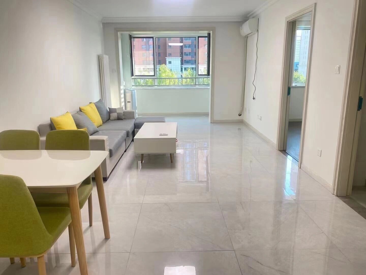 西三旗,新馨苑小区95平两居室主卧出租