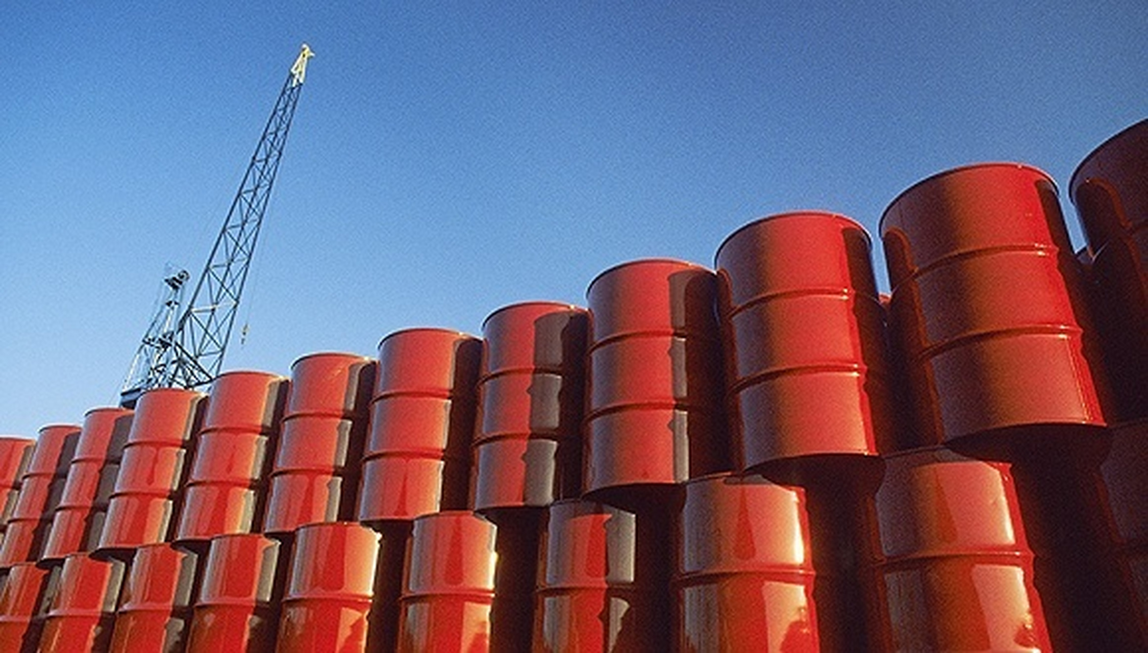 【15日#国际油价显著上涨# 美油,布油均涨超3%】国际油价15日显著上涨