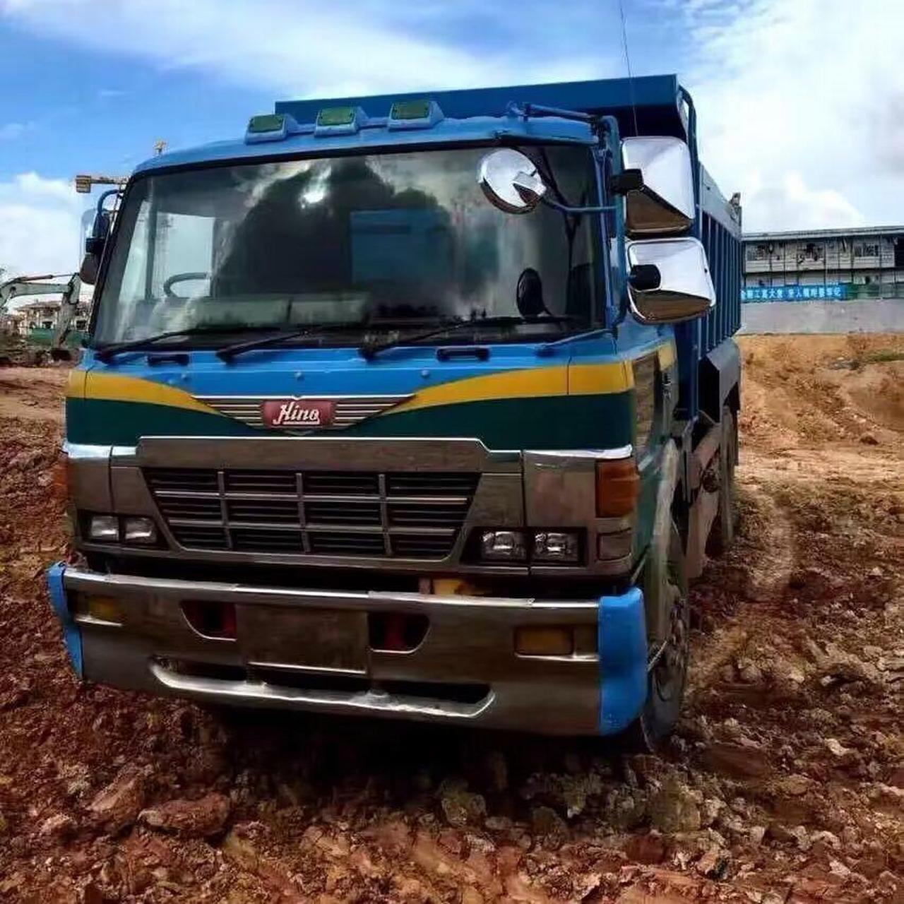 五颜六色日野泥头车大鹰系例,曾经有多少人拥有过?