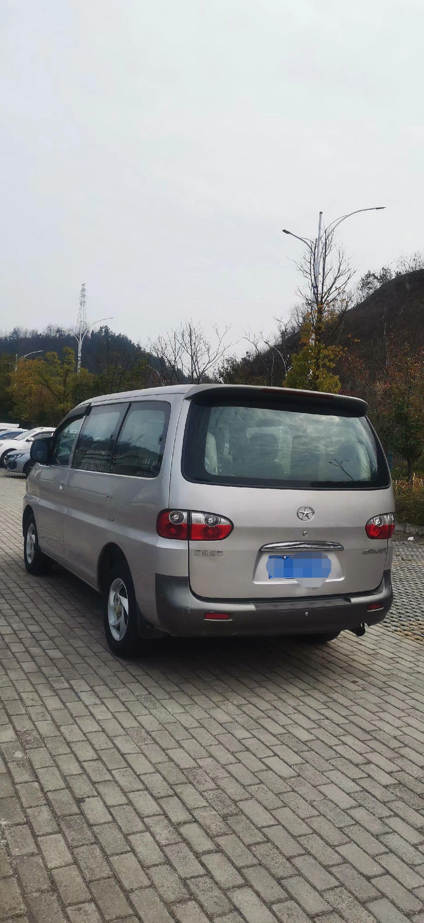 2014年江淮瑞风,7座大商务车,2.
