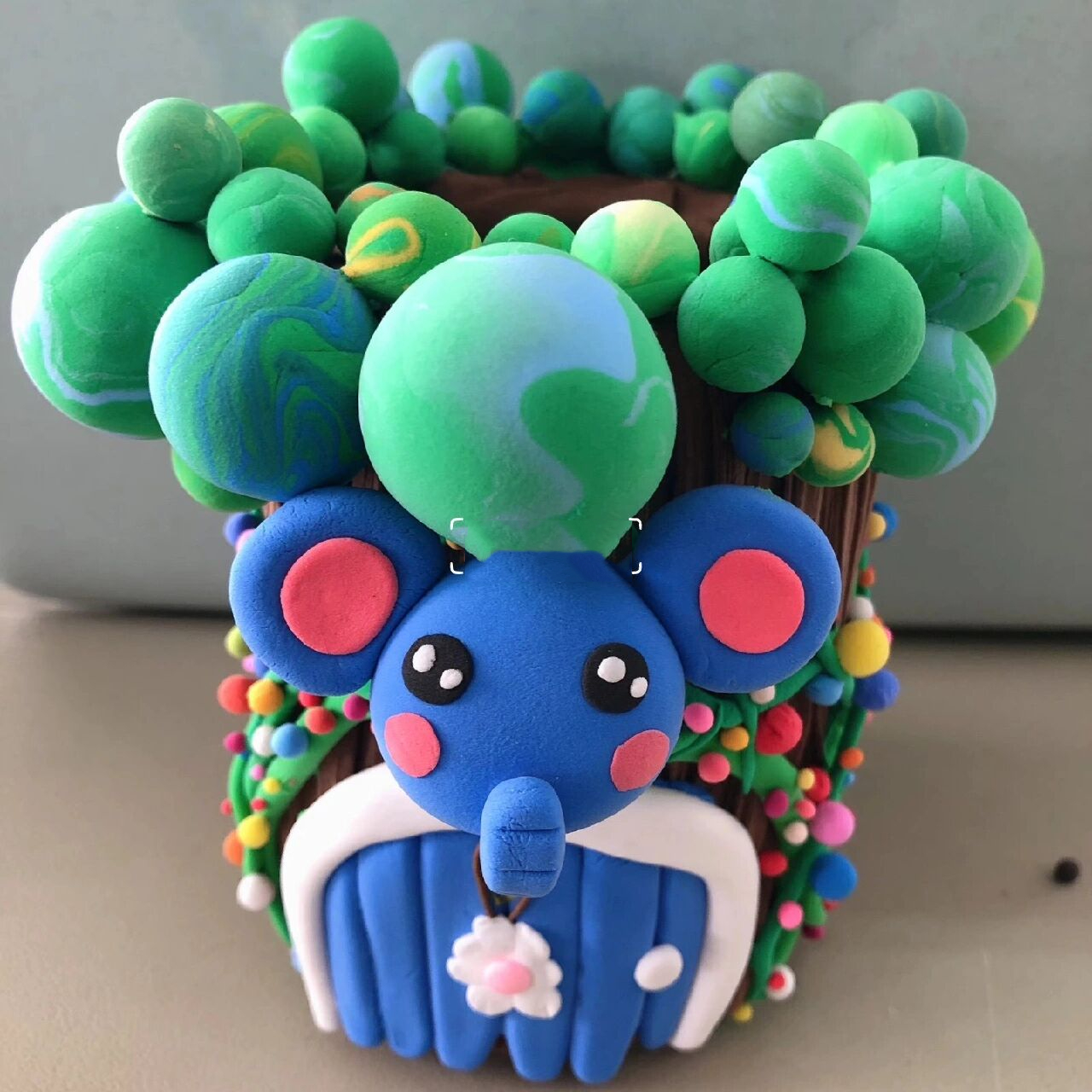 立体粘土笔筒主题 手工笔筒