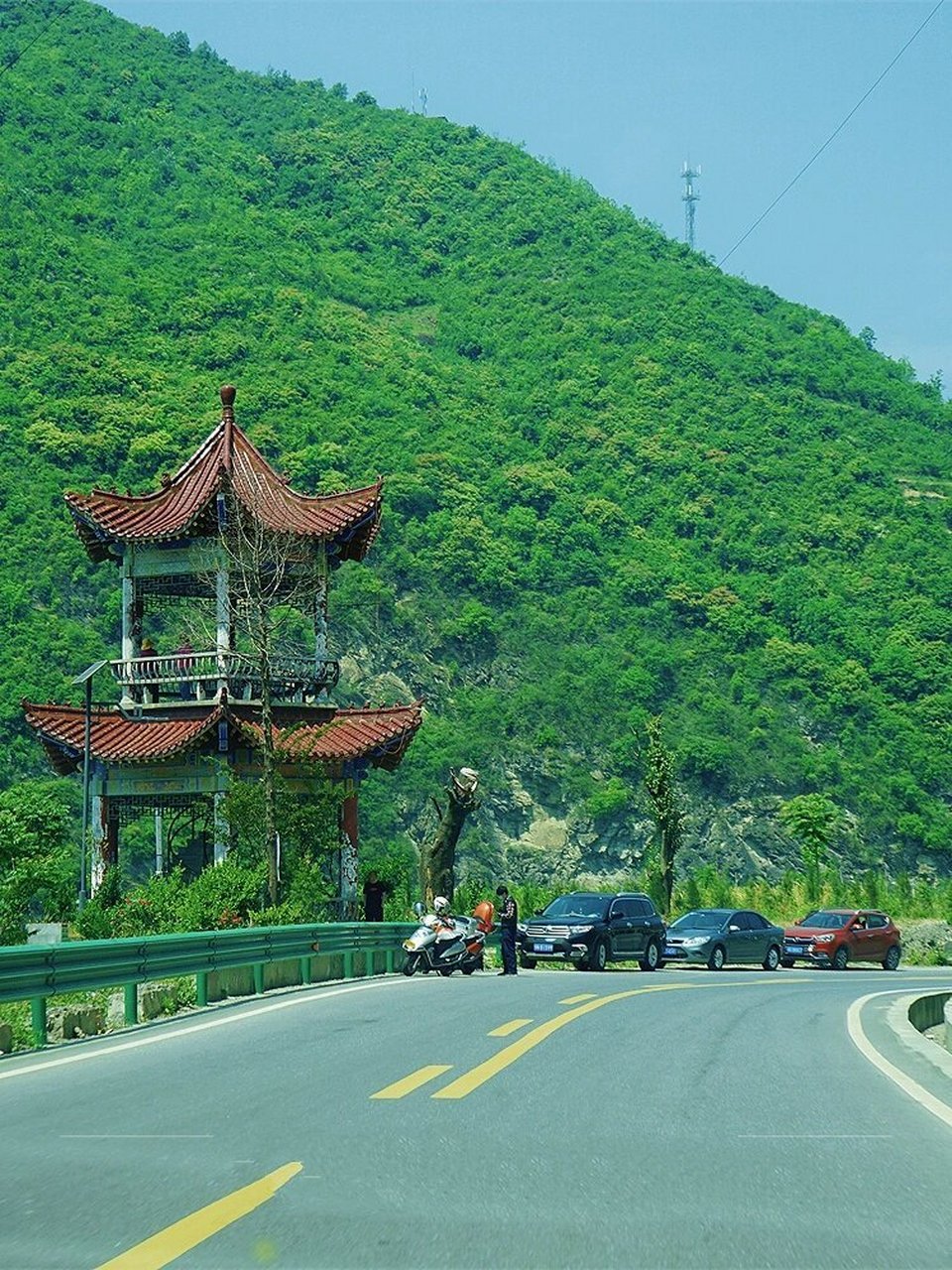 别问了,这里真是陕西7515绝美沿江公路  好家伙,去了趟陕南安康