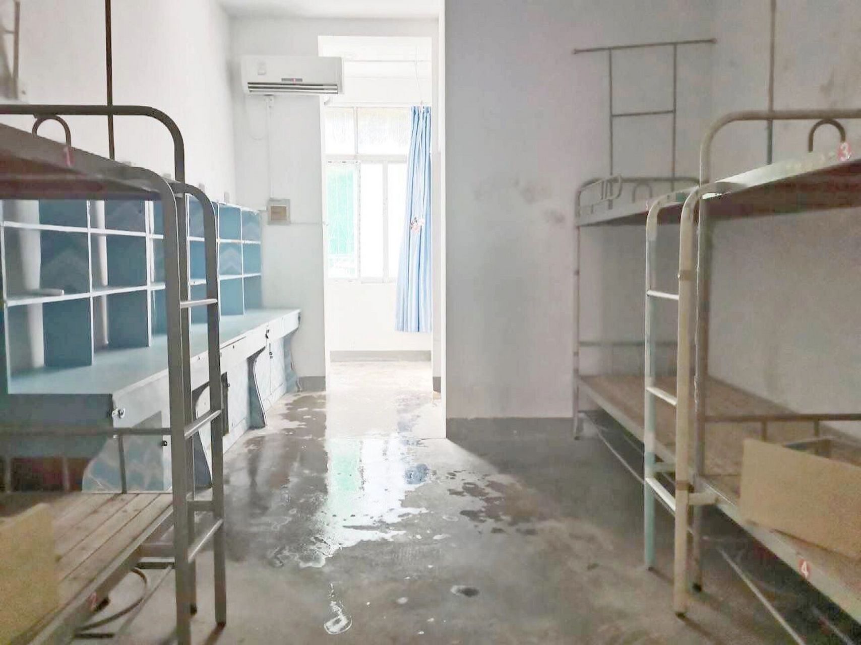 巢湖学院 巢湖学院宿舍,多少是破了点,但是其他都还可以哦,有什么关于