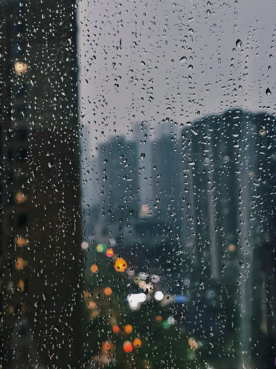 下雨天,适合听歌,适合想念.  晚安,武汉 (viajojo文化艺术)
