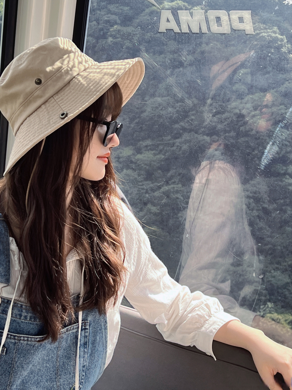 是周末呀[太开心]#杨千瑶##我的多巴胺穿搭#今天很wow