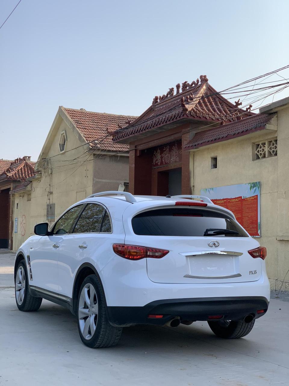 全款90九万多,支持分期        到家2013年英菲尼迪fx35 俗称日系车
