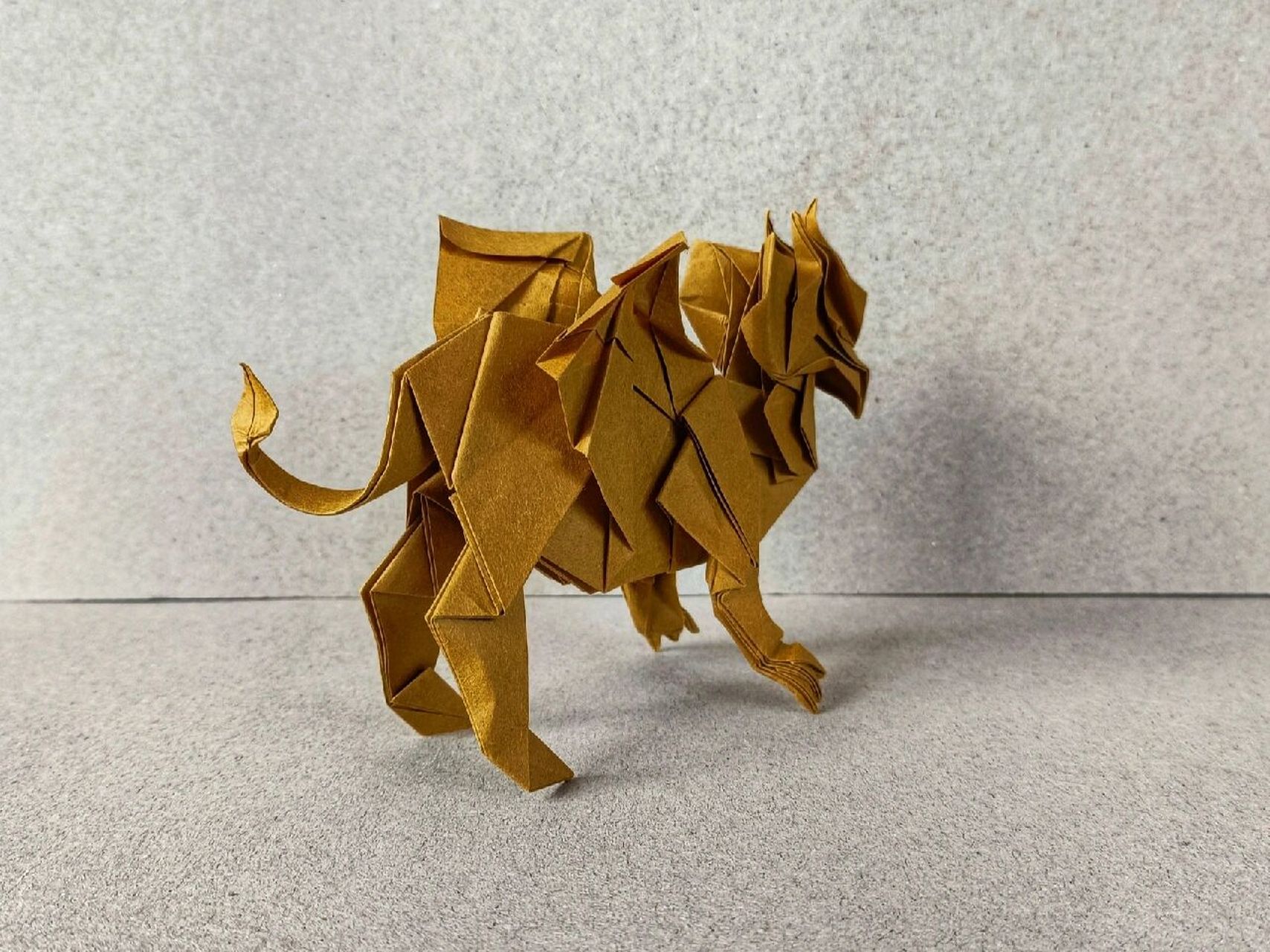 [折纸origami] 狮鹫 原作:kade chan 折制:我 来自 折纸侦探团188 一