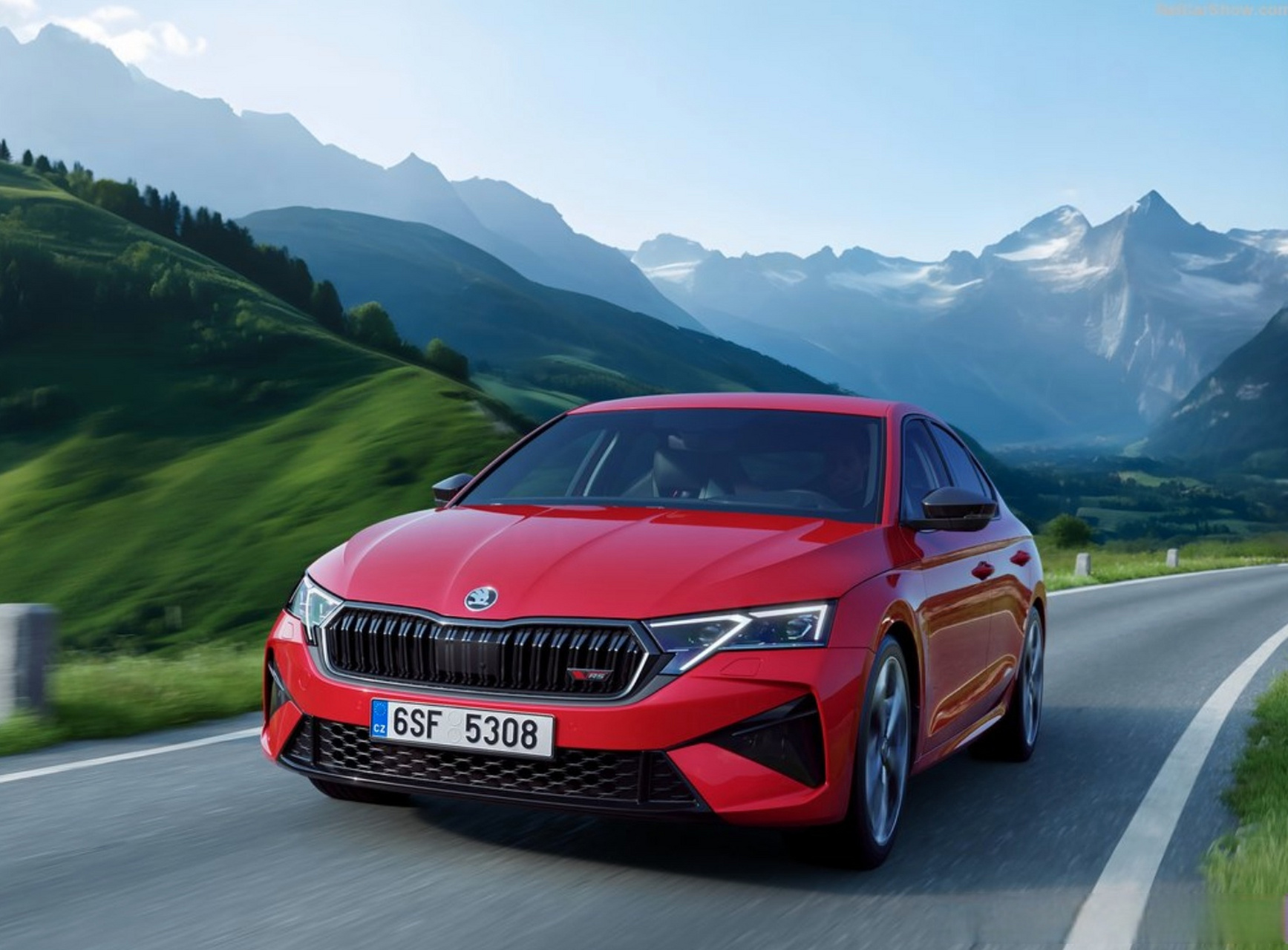 斯柯达明锐rs最新款刚刚发布了,轮毂用到了类似与8.5代gti样式的轮毂.