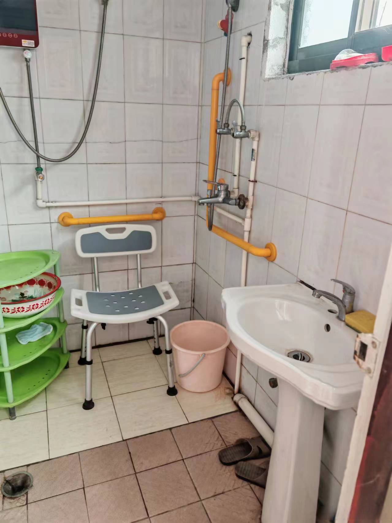 江都63户残疾人家庭完成无障碍改造】"感谢党和政府关心,现在我在家