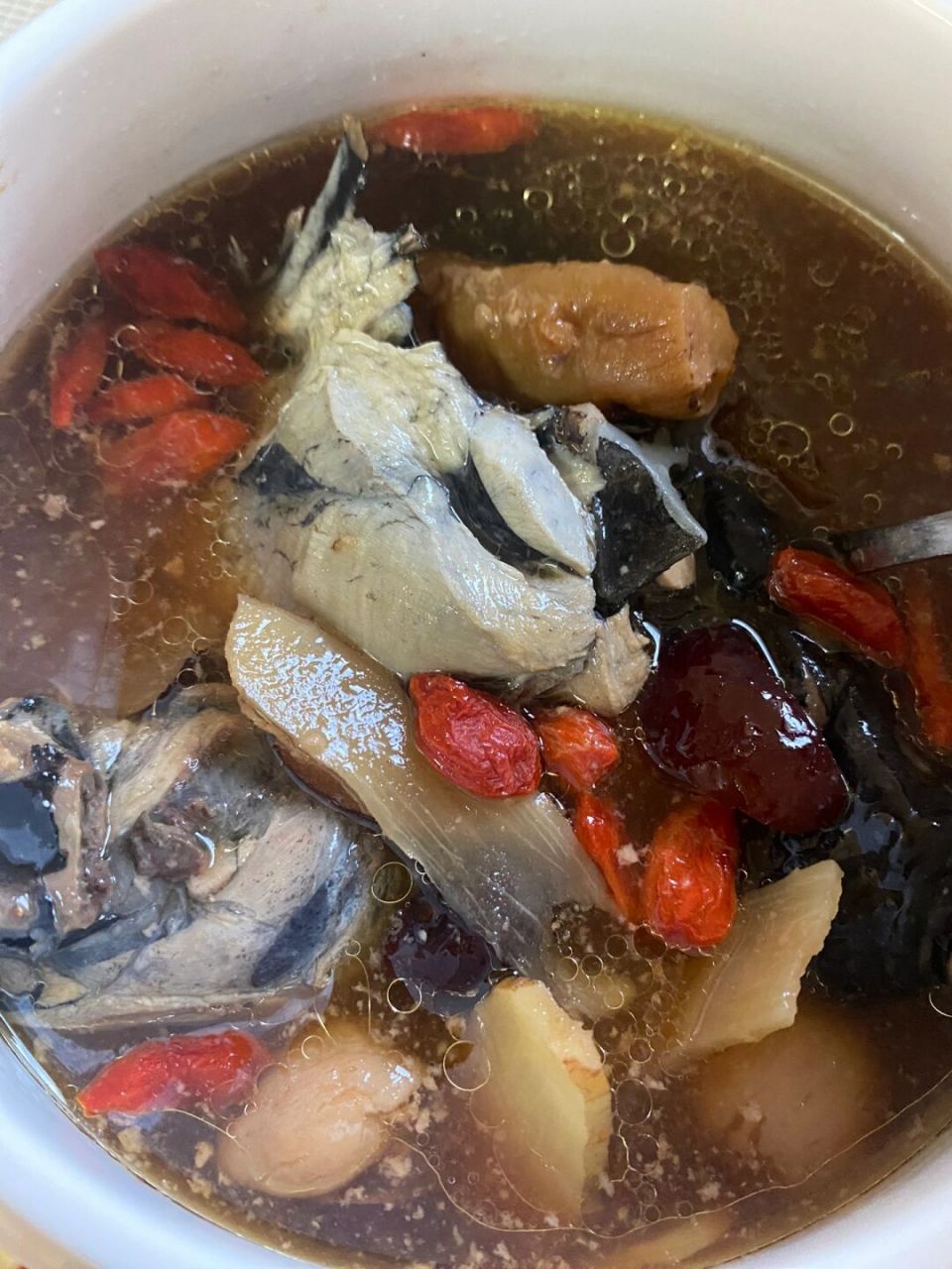 阿胶乌鸡汤 阿胶气血汤,改善脸色蜡黄,气血不足,宫寒.