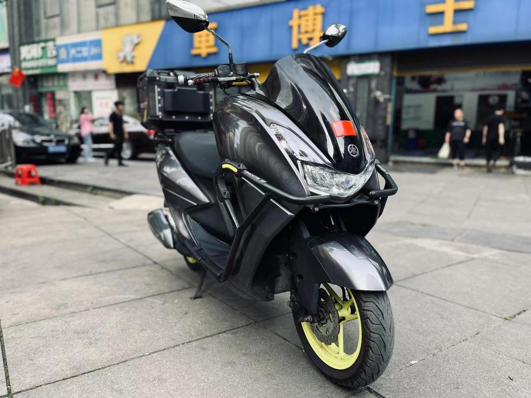 22年3月上牌雅马哈巡鹰125 雅马哈胖头鱼 16000公里 才做完保养没多久