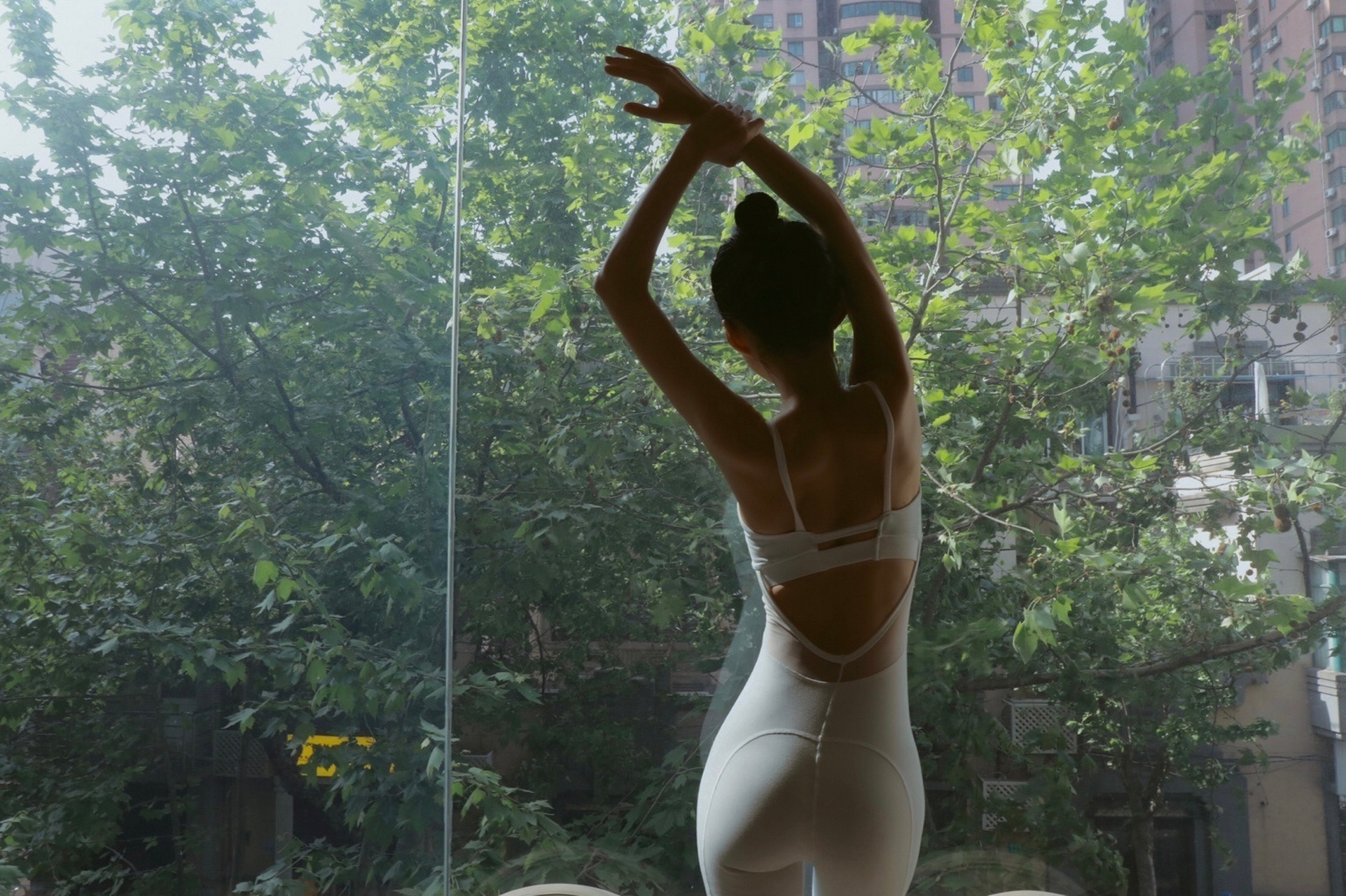 张韶涵普拉提健身照组图