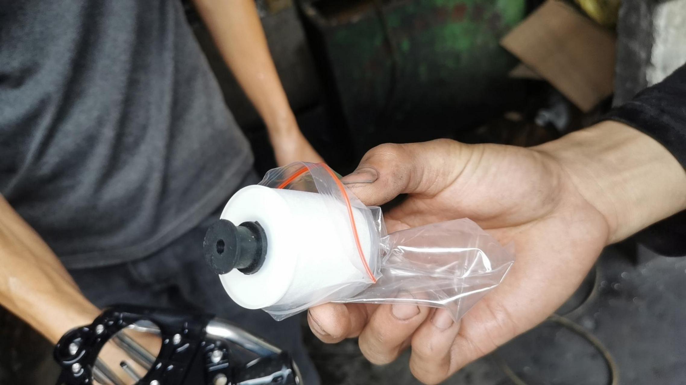 卡友们,尿素滤芯建议6万公里更换