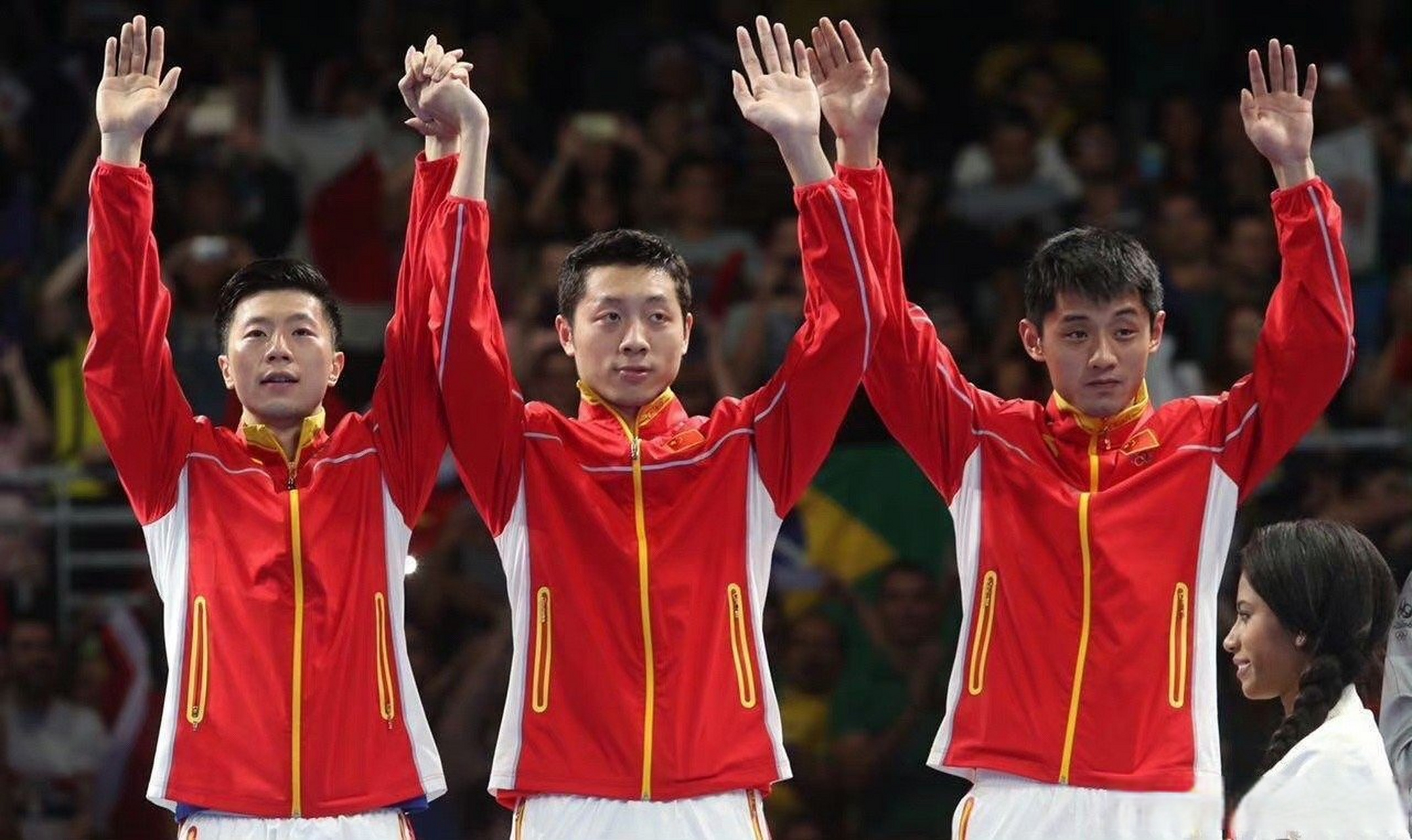 当年的国乒三剑客马龙,许昕,张继科,好像都跟张继科没有联系了,只有