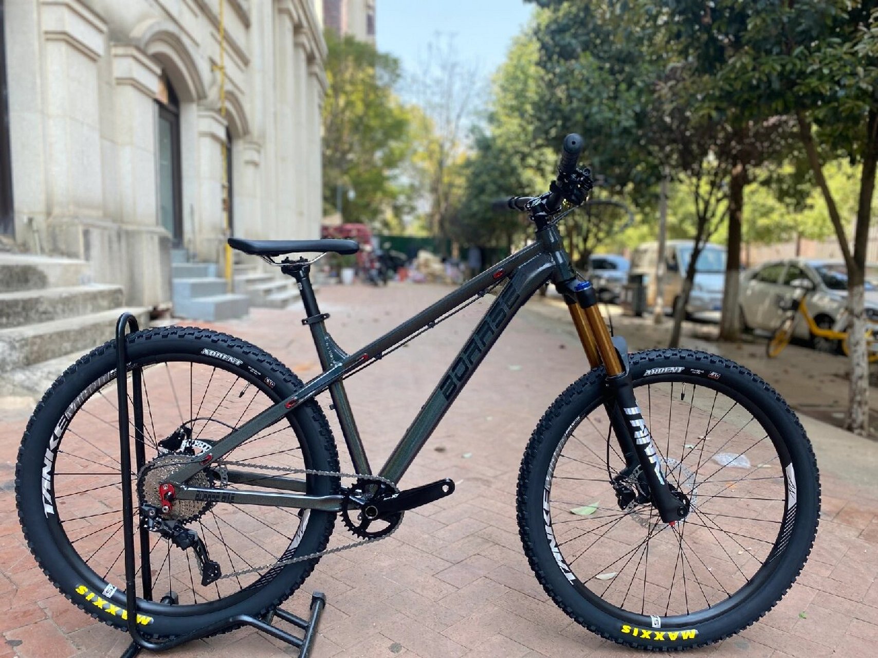 博睿思年轻人的硬尾am越野山地车 全地形am硬架am山地车.