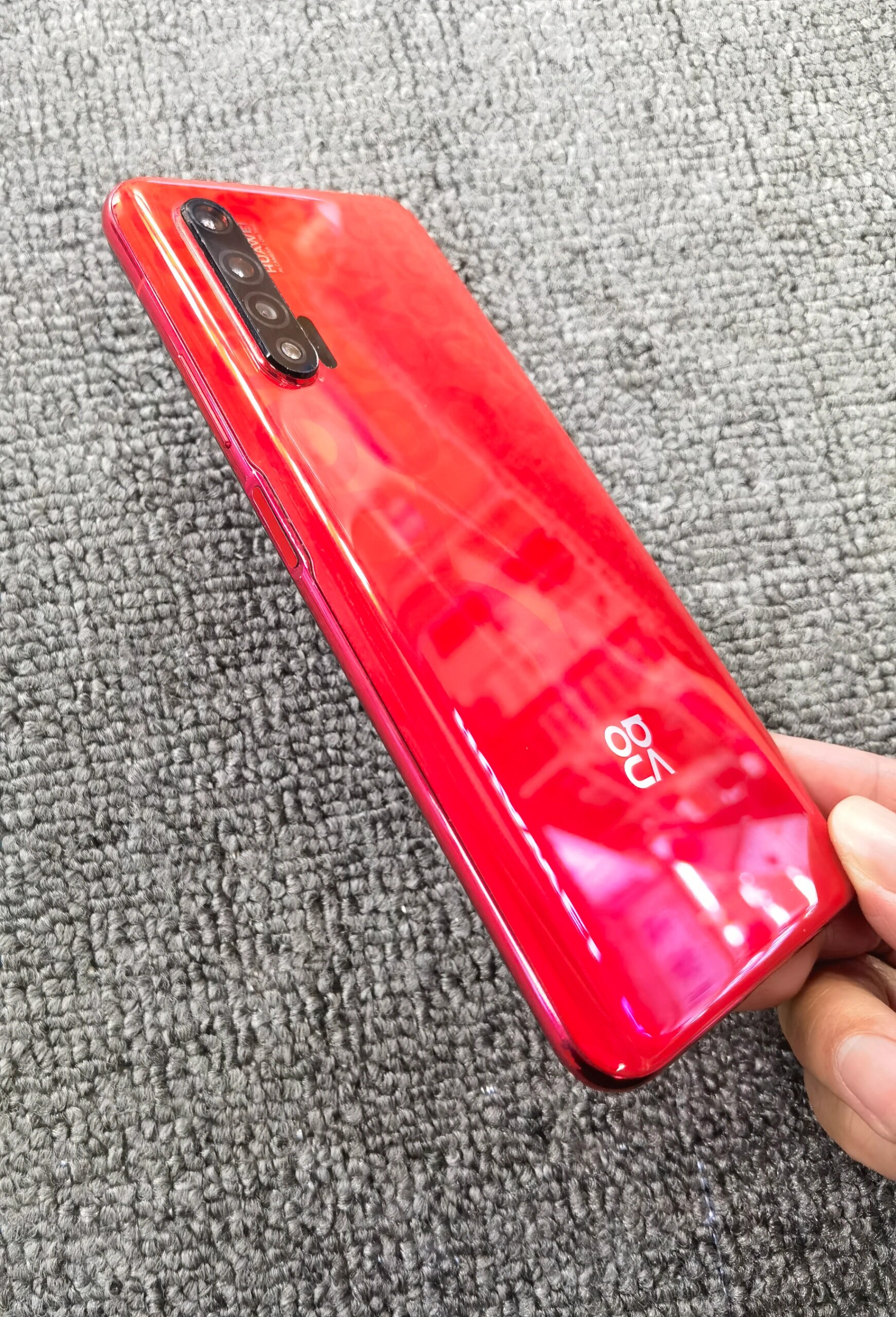 95成新的华为nova6 95新的华为nova6红色,8 128g,5g版,非常亮眼,麒麟