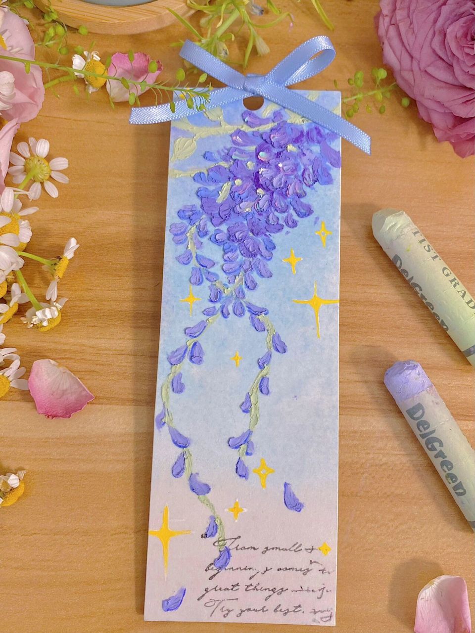 又来画书签啦～ 最近沉迷画花朵书签 绘画材料:油画棒,彩铅,刮刀 93