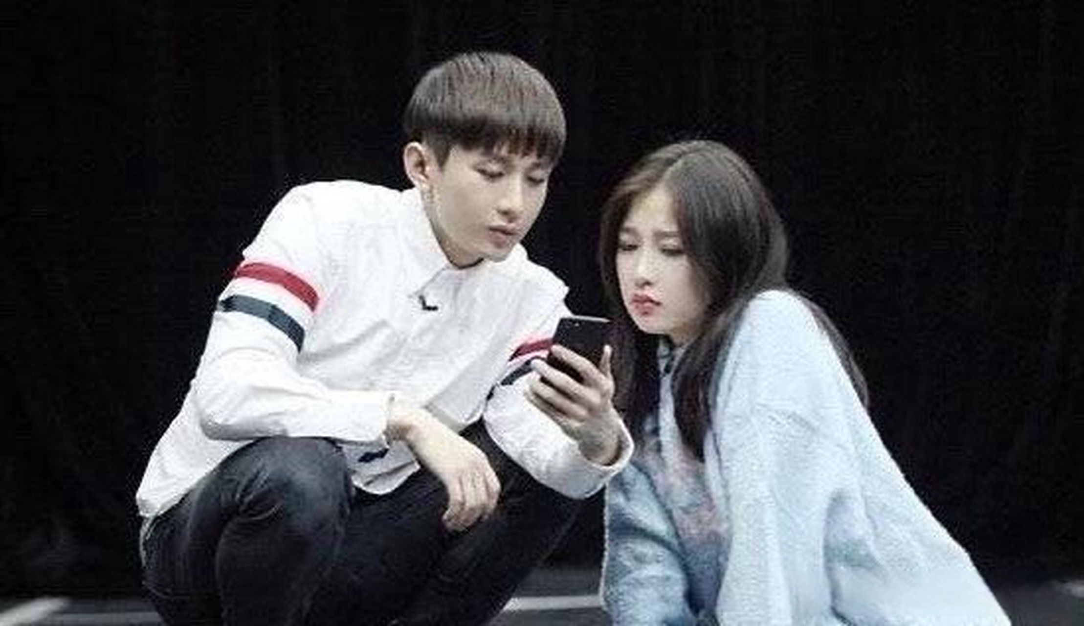 孟子义喜欢过成毅……苍天啊!一年级的时候,孟姐居然有这么勇的事情.