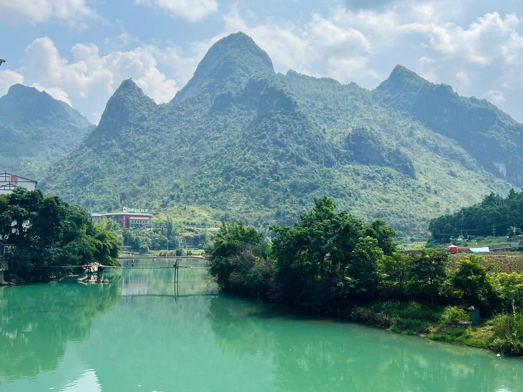 5小时到,村子不大,游人也不多慢慢逛看风景,很惬意.