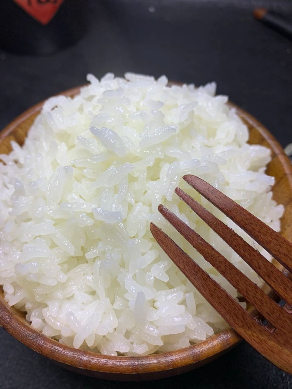 经常吃好米的注意啦 经常吃可能没觉出来 但对于天天吃五常大米的人