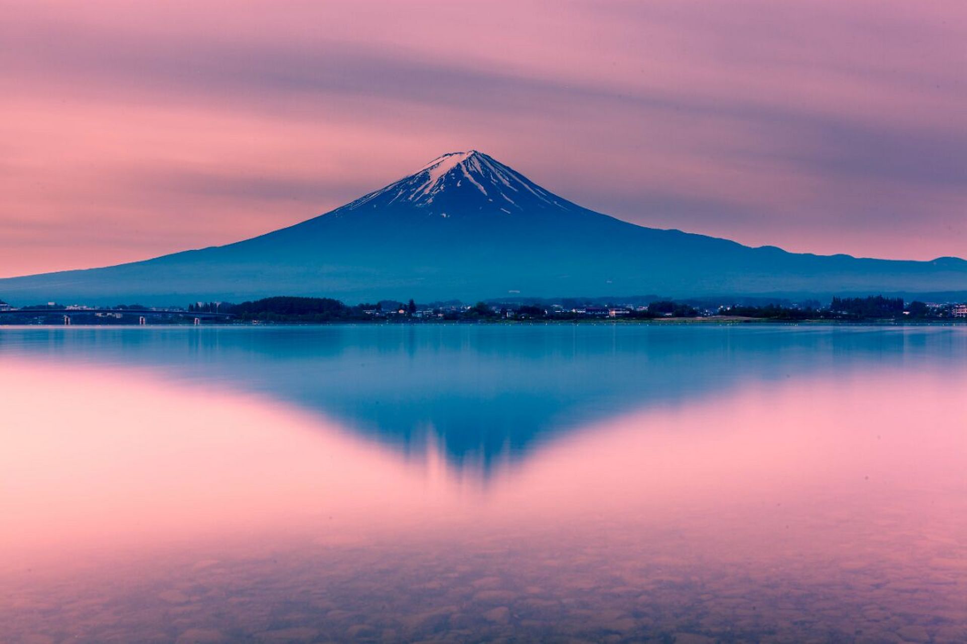 富士山朋友圈背景图图片