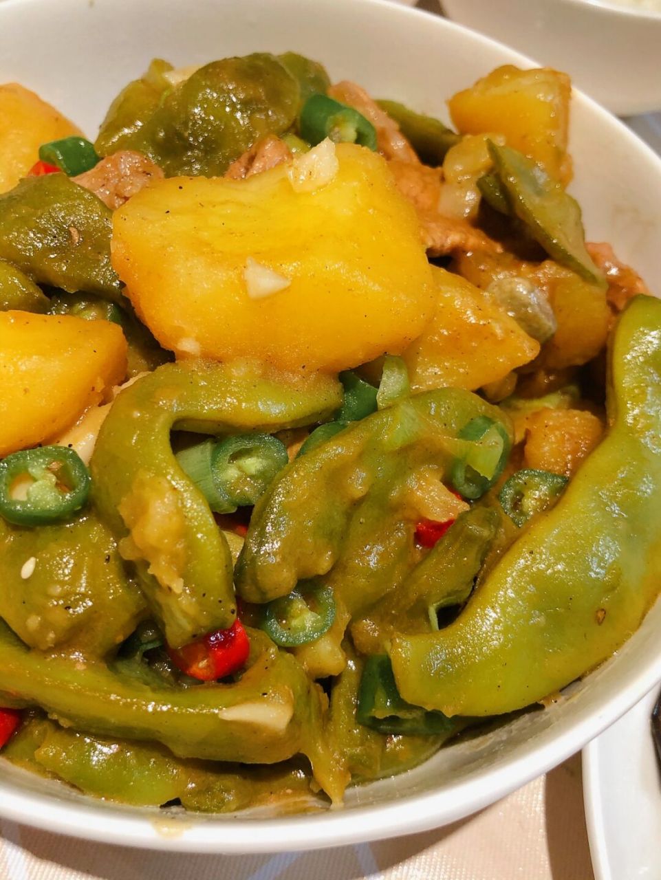 乡愁就是一盆土豆炖豆角 哪个东北人能拒绝油豆角啊!